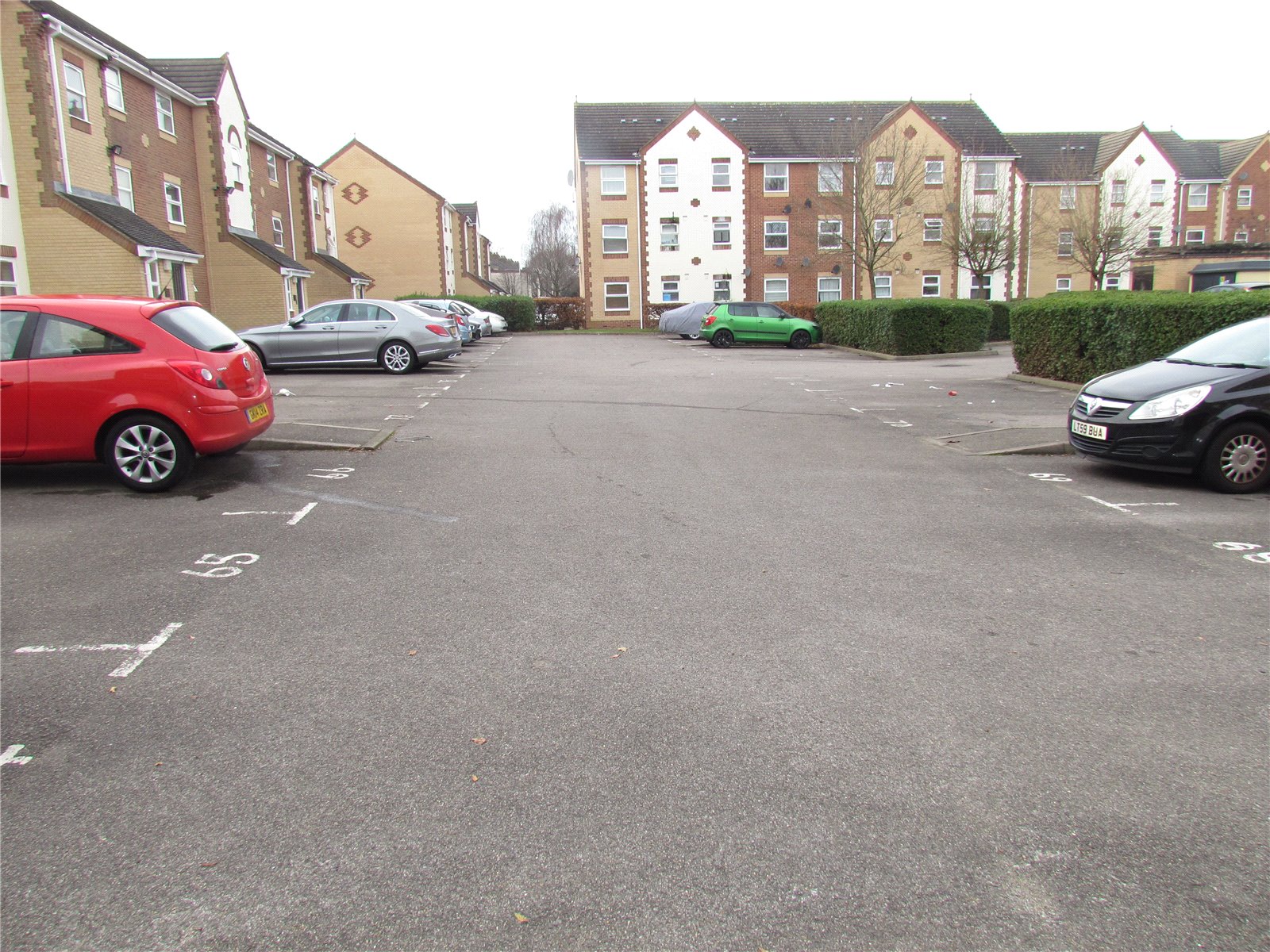 2 bedroom Apartment for rent in Romford