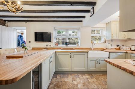 Kitchen / Breakfast Room