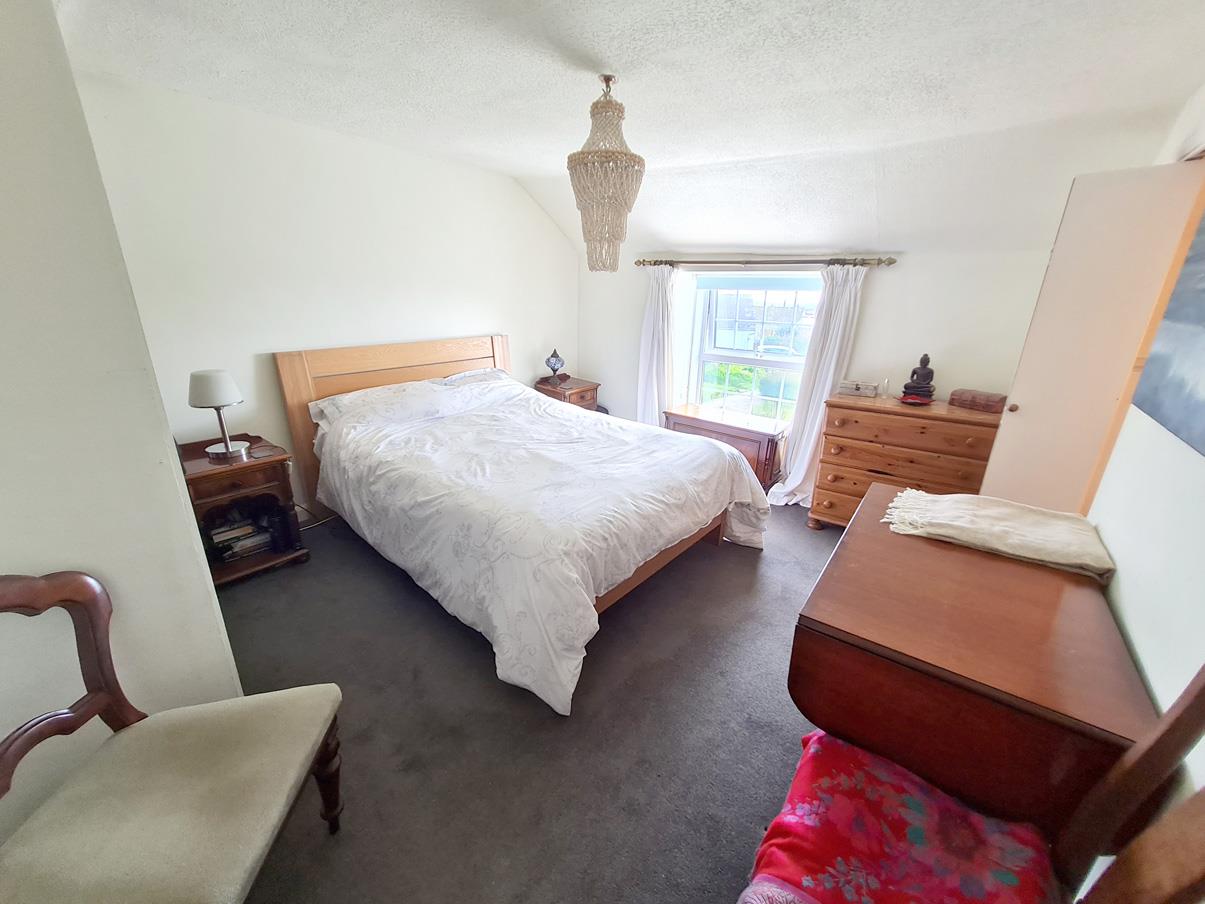 3 bedroom Cottage for sale in Trevenen Bal