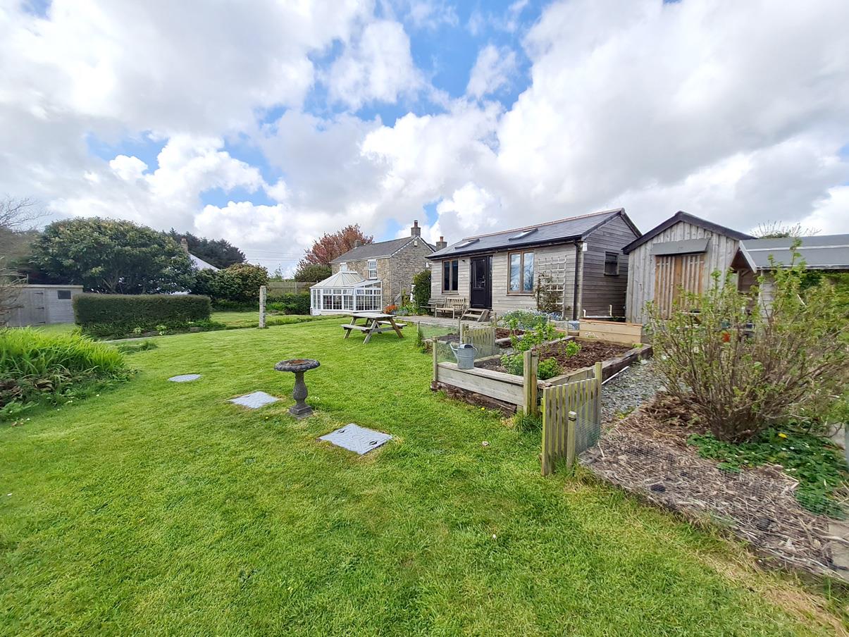 3 bedroom Cottage for sale in Trevenen Bal