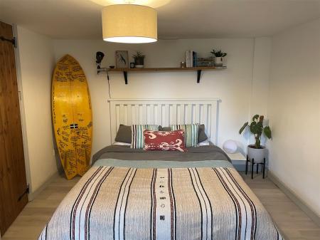 Bedroom 1.jpg