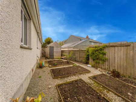 Gwithial, Carleen-25.jpgbluesky.jpg
