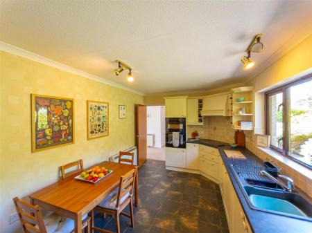 Gwel Teg, Porthallow-15.jpg