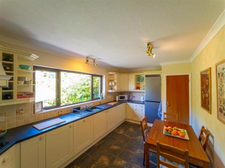 Gwel Teg, Porthallow-14.jpg