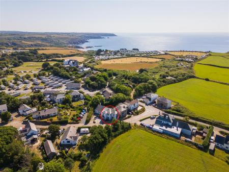 Downas Cottage, Kuggar-01.jpg