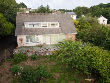 New Milton, Helston-01.jpg