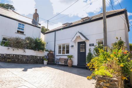 Ye Old Carpenter_s, Coverack-06.jpg