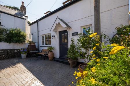 Ye Old Carpenter_s, Coverack-02.jpg