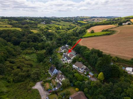1 Upper Deck, Porthallow-04 arrow.jpg