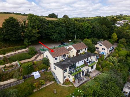 1 Upper Deck, Porthallow-05 arrow.jpg