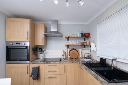 1 Upper Deck, Porthallow-10.jpg