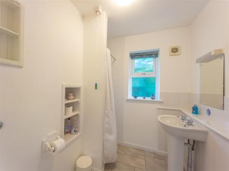 1 Meadow View, Newtown St Martin-12.jpg
