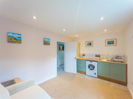 1 Meadow View, Newtown St Martin-10.jpg