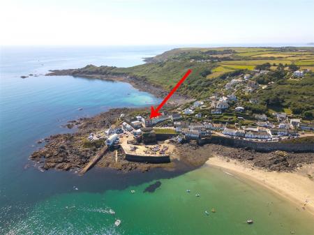 Granville, Coverack-05 arrow.jpg