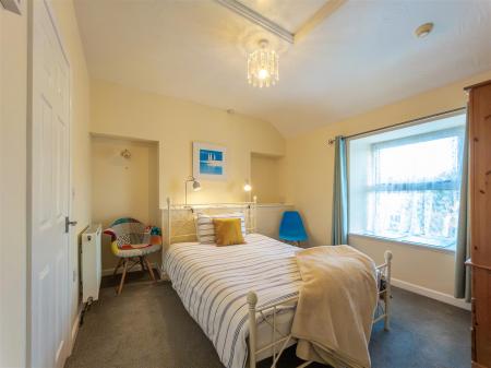 Lyndale, Helston-04.jpg