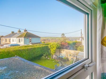 Lyndale, Helston-25.jpg