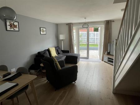 Spacious Lounge/Dining Room