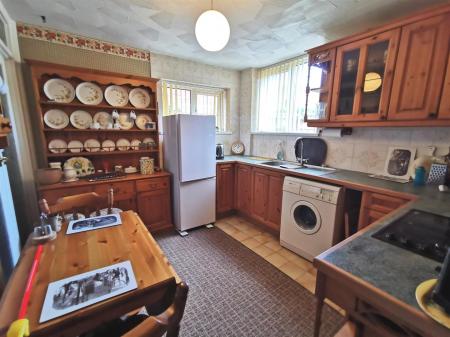 Kitchen / Breakfast Room