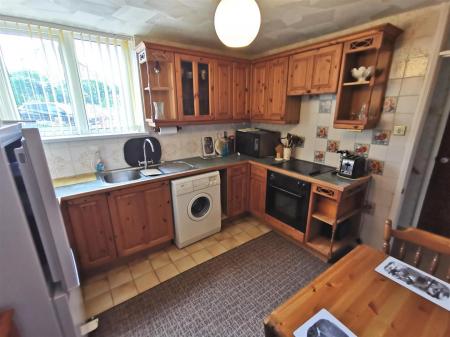 Kitchen / Breakfast Room