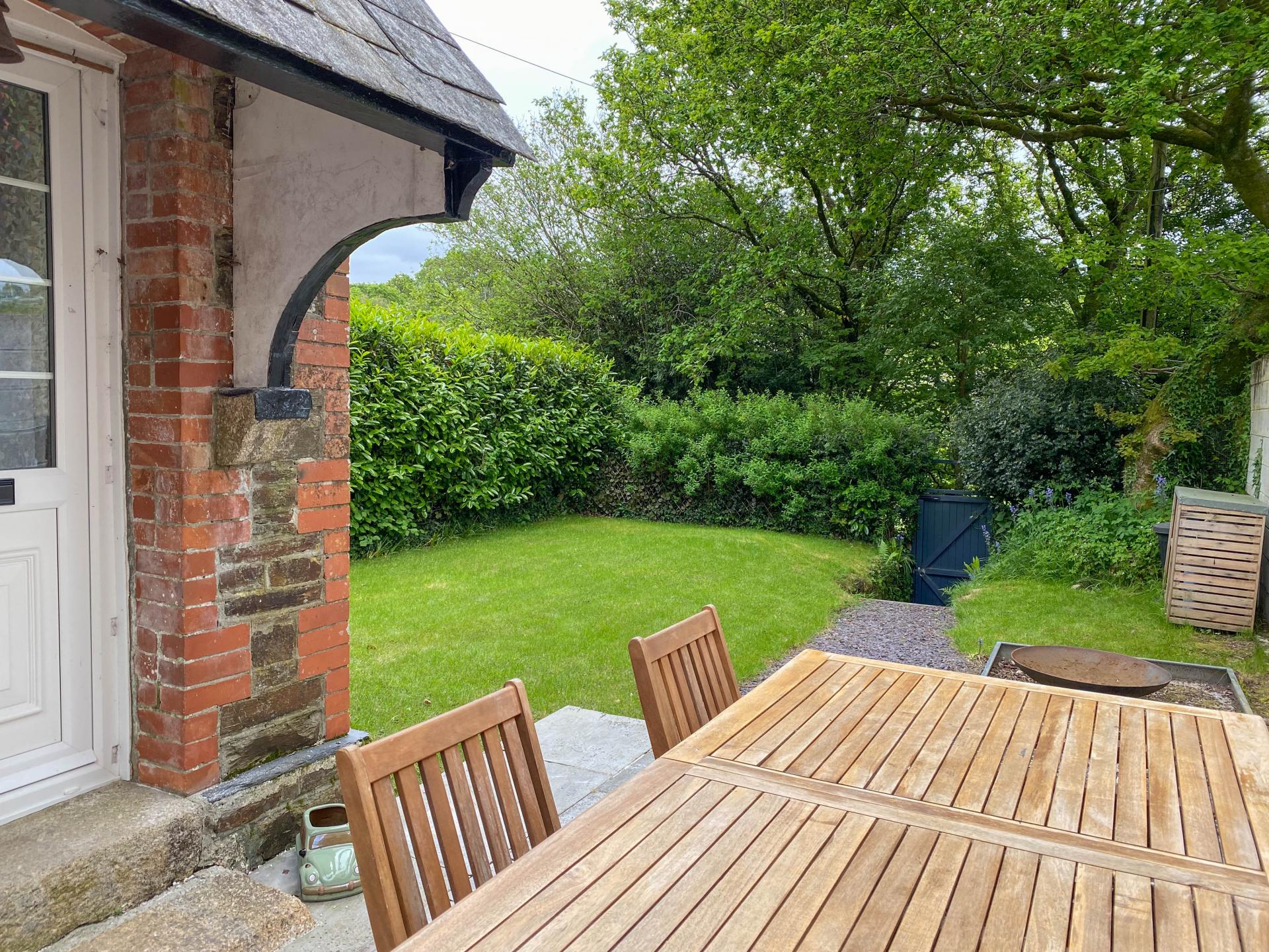 2 bedroom Cottage for sale in YELVERTON