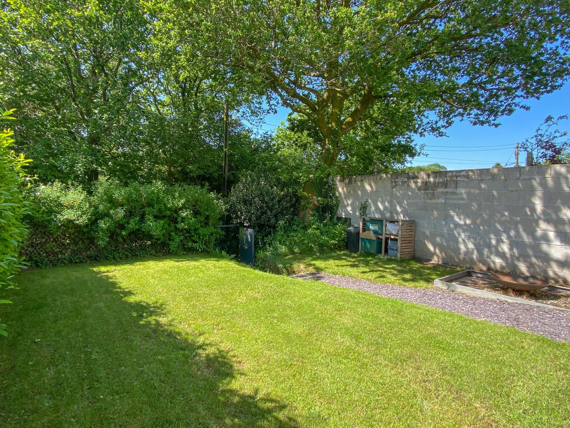 2 bedroom Cottage for sale in YELVERTON