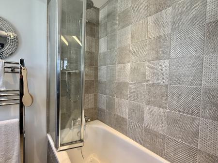 Modern Bathroom