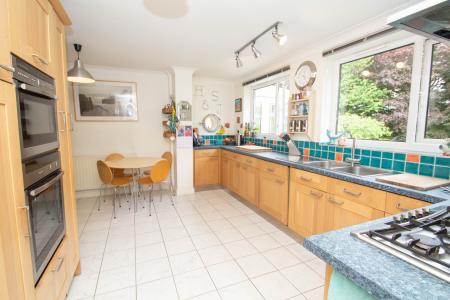 Kitchen/Breakfast Room