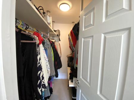 Walk in Wardrobe in Main Bedroom