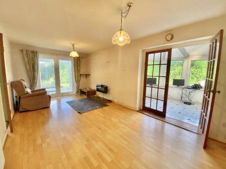 Sitting/Dining Room