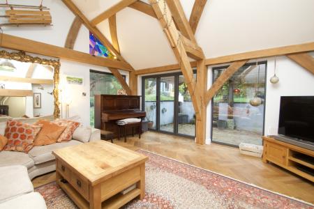 Spacious Sitting Room