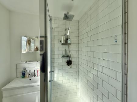 Modern Shower Room
