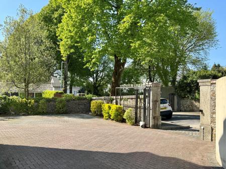 Electric Gated Front Entrance