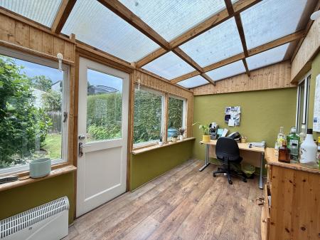 Large Garden Room