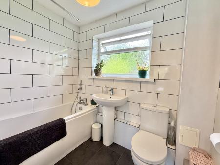 Modern Bathroom