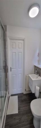 Jack n Jill En Suite