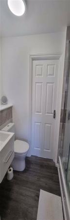 Jack n Jill En Suite
