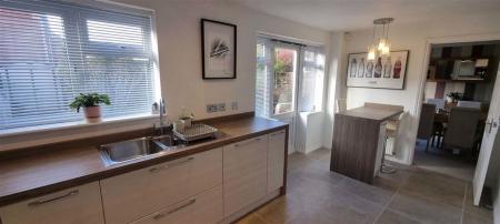 Kitchen/Breakfast
