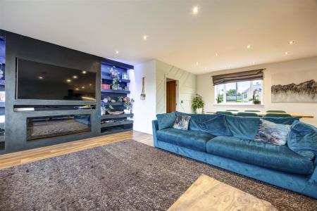 Open Plan Sitting & Dining Room