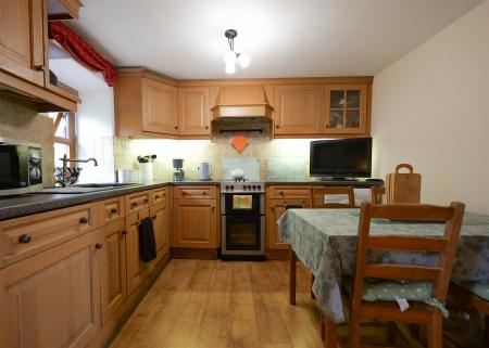 Kitchen/Dining Area