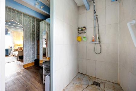 Ensuite - Wet Room