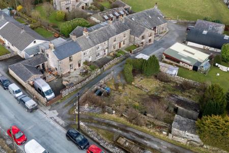 Divorced Garden & Parking