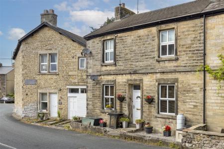 Flat 2 Victoria Court