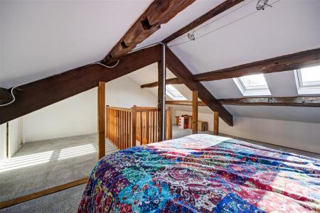 Bed3_02.jpg