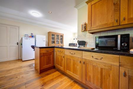 Kitchen_Diner_07.jpg