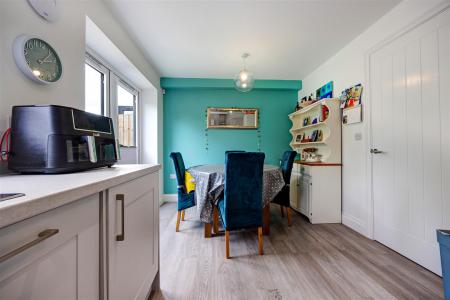 Kitchen_06.jpg