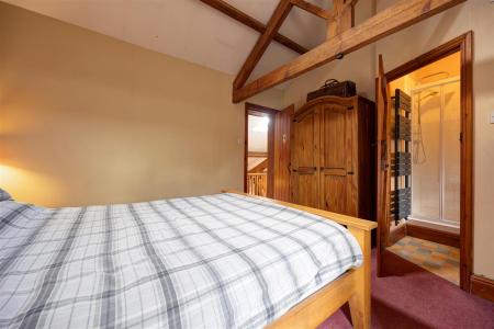Bed3_03.jpg