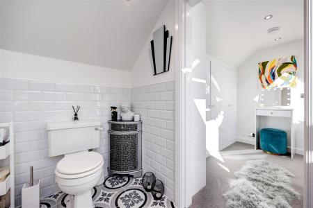 En-suite Bathroom