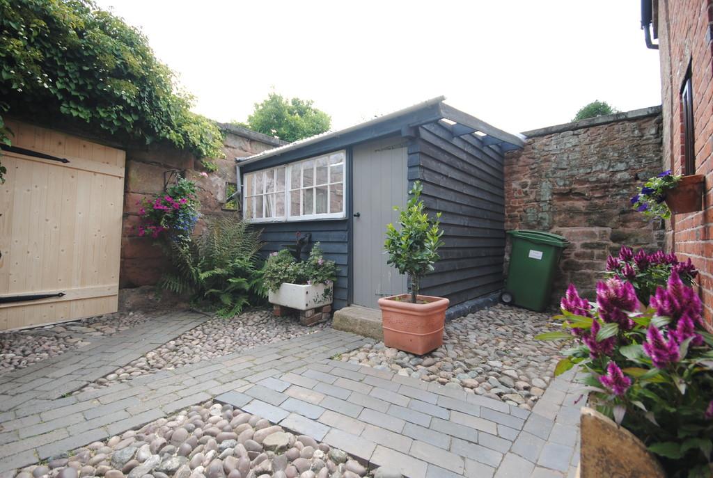 2 bedroom Barn Conversion for rent in Market Drayton