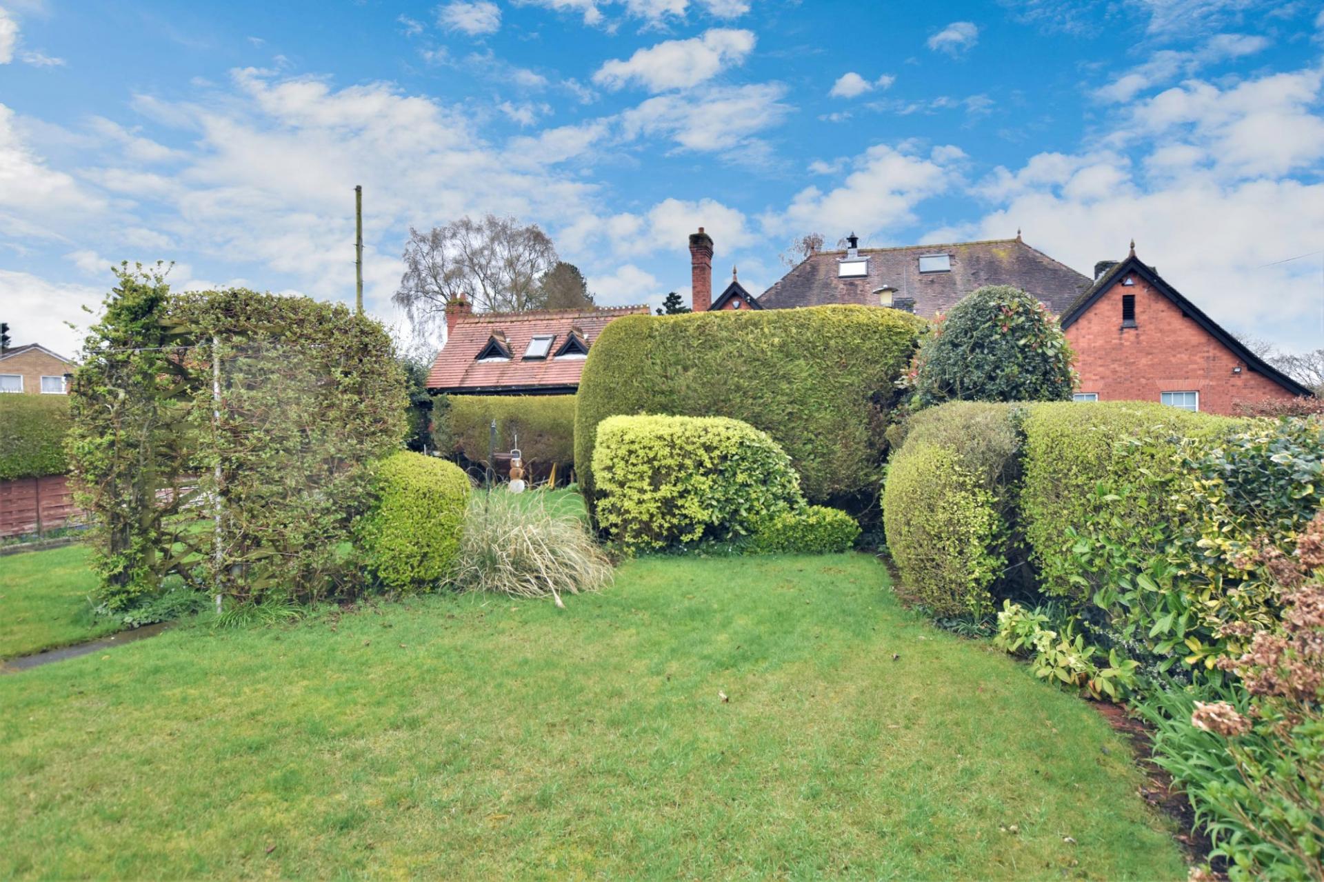 3 bedroom Detached Bungalow for sale in Market Drayton