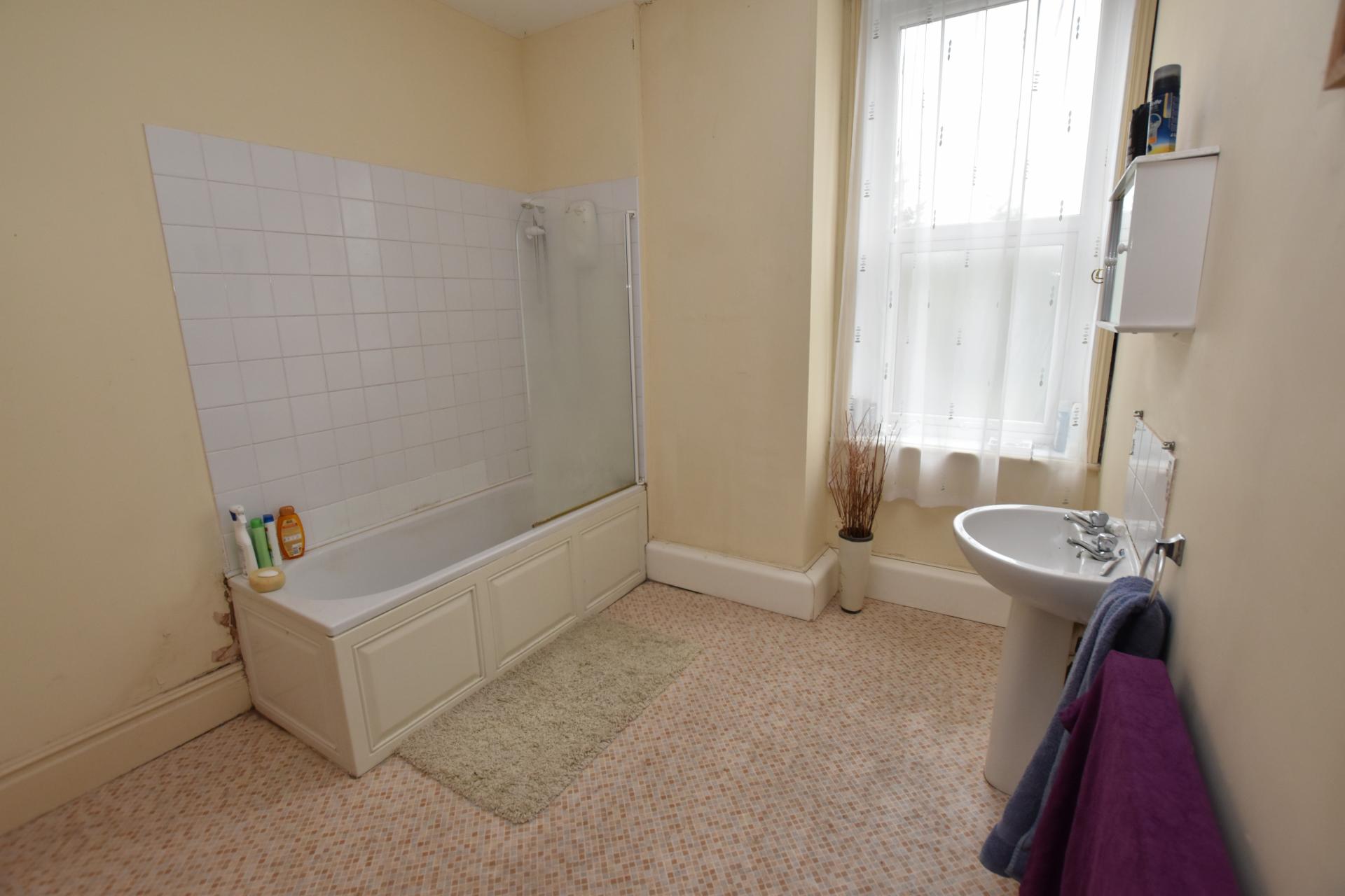 5 bedroom Townhouse for sale in Market Drayton